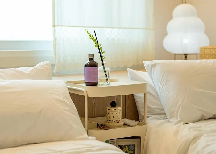 부산역 Hub 2 * Busan